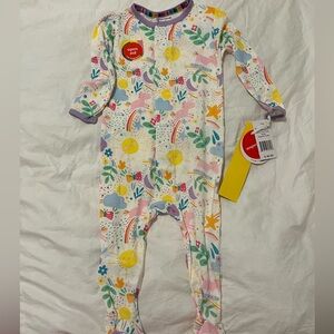 Magnetic me pajamas new with tags